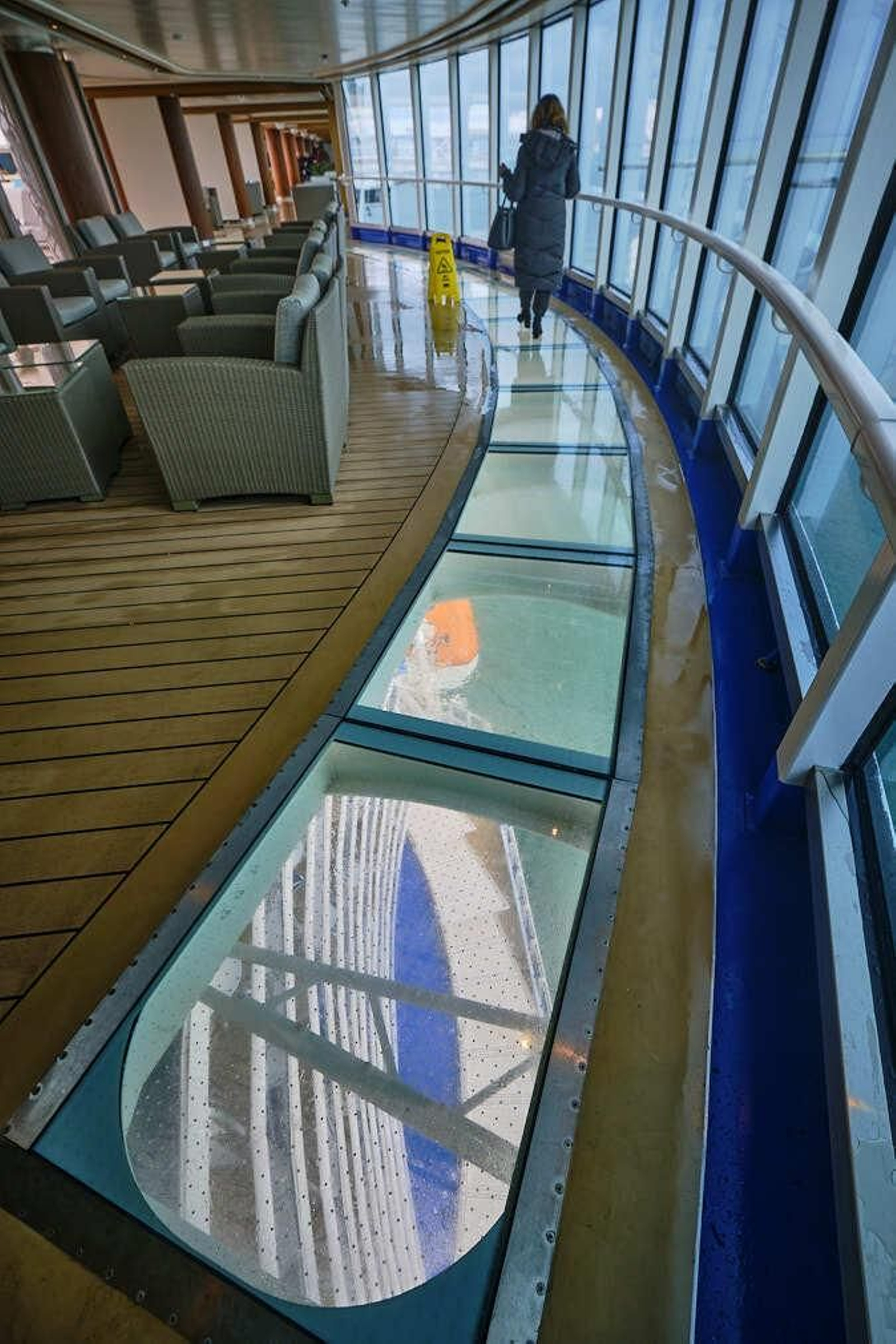 Interior del buque Sky Princess