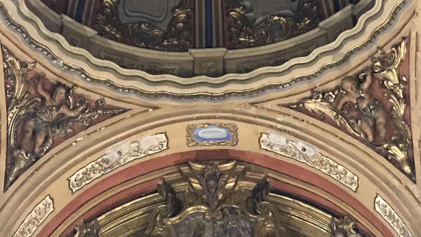 La bóveda de la capilla del Rosario de San Jacinto.