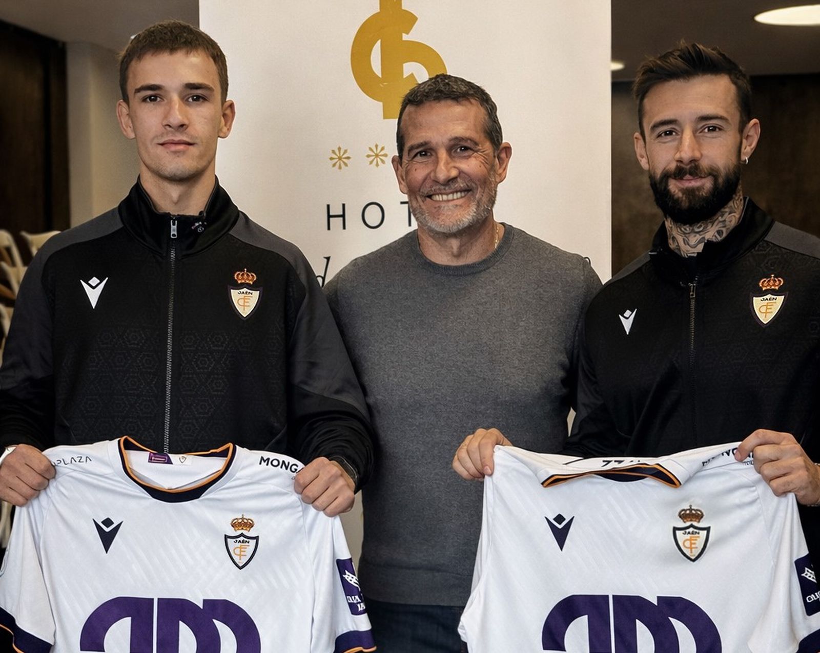 Adrián Fernández, Manuel Chumilla y Ñito González, en el Hotel Condestable Iranzo.