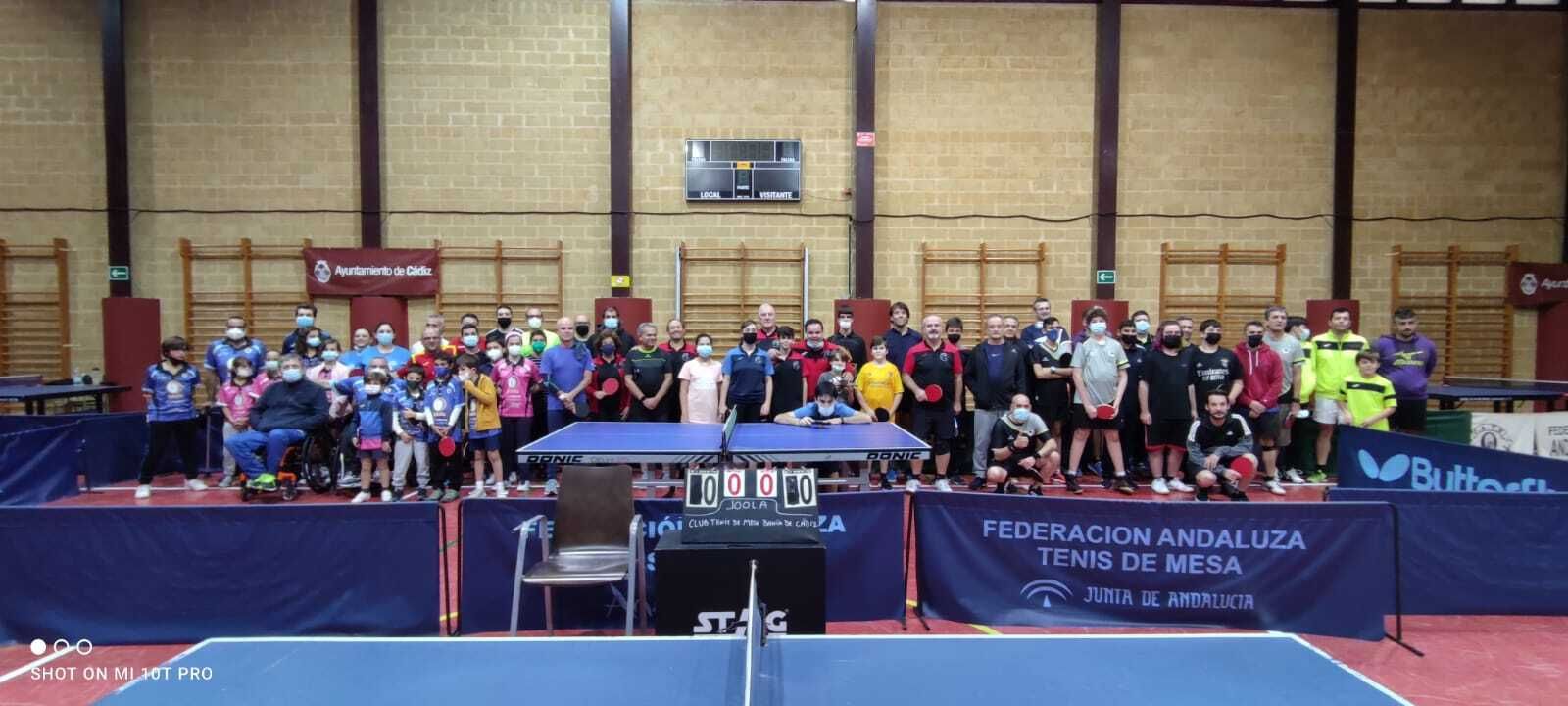 Los palistas del CTM Portuense, en una foto de familia.