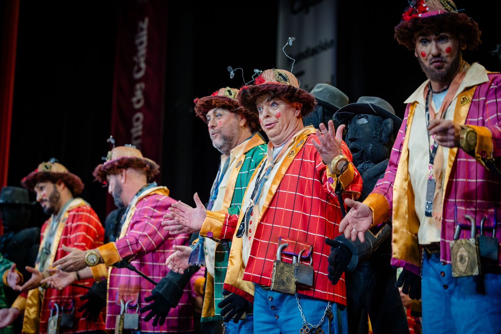 Búscate entre las mejores imágenes de la tercera semifinal del COAC 2026