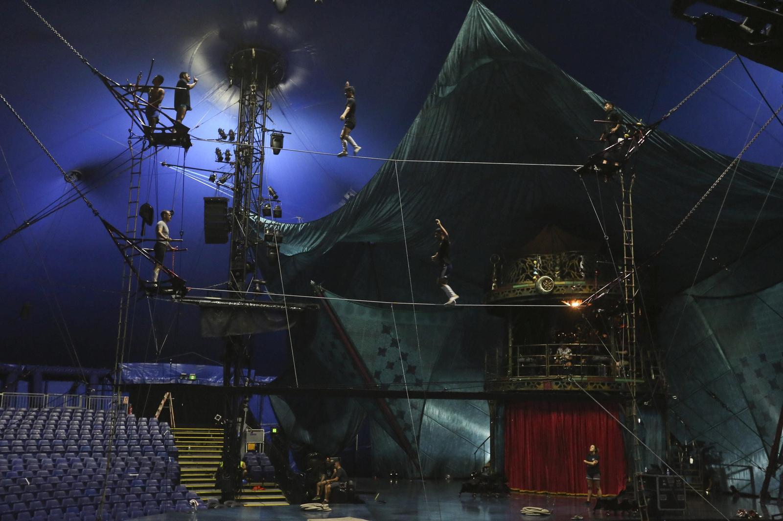 El ensayo del Circo del Sol en Málaga para su espectáculo 'Kooza'