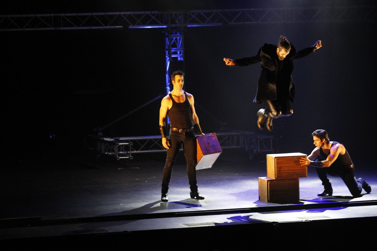 Las imágenes de la actuación del grupo Los Vivancos