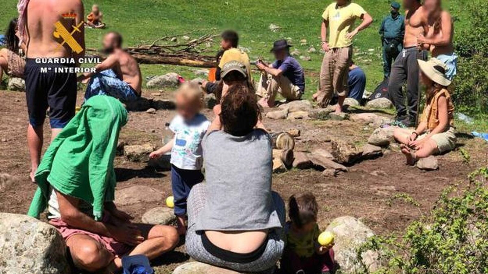 Una reunión de la Familia Arcoiris.