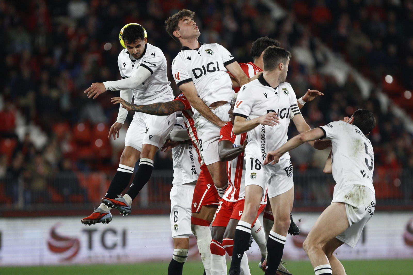 Las fotos del partido de fútbol U.D. Almería-Real Burgos