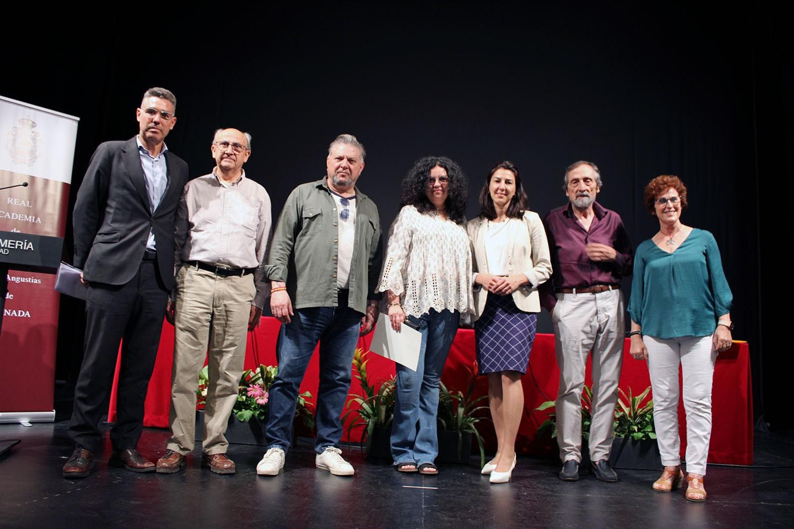 Sandra María Díaz recogiendo el premio en el Teatro Apolo.