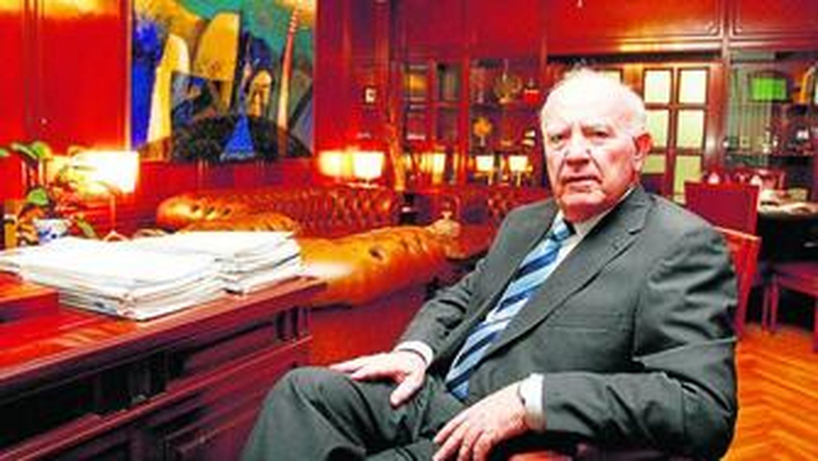 Marín Rite, en su despacho, en la sede de la Autoridad Portuaria de Huelva.