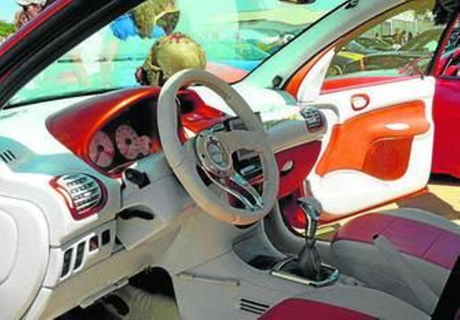 Interior de un coche 'tuneado'.
