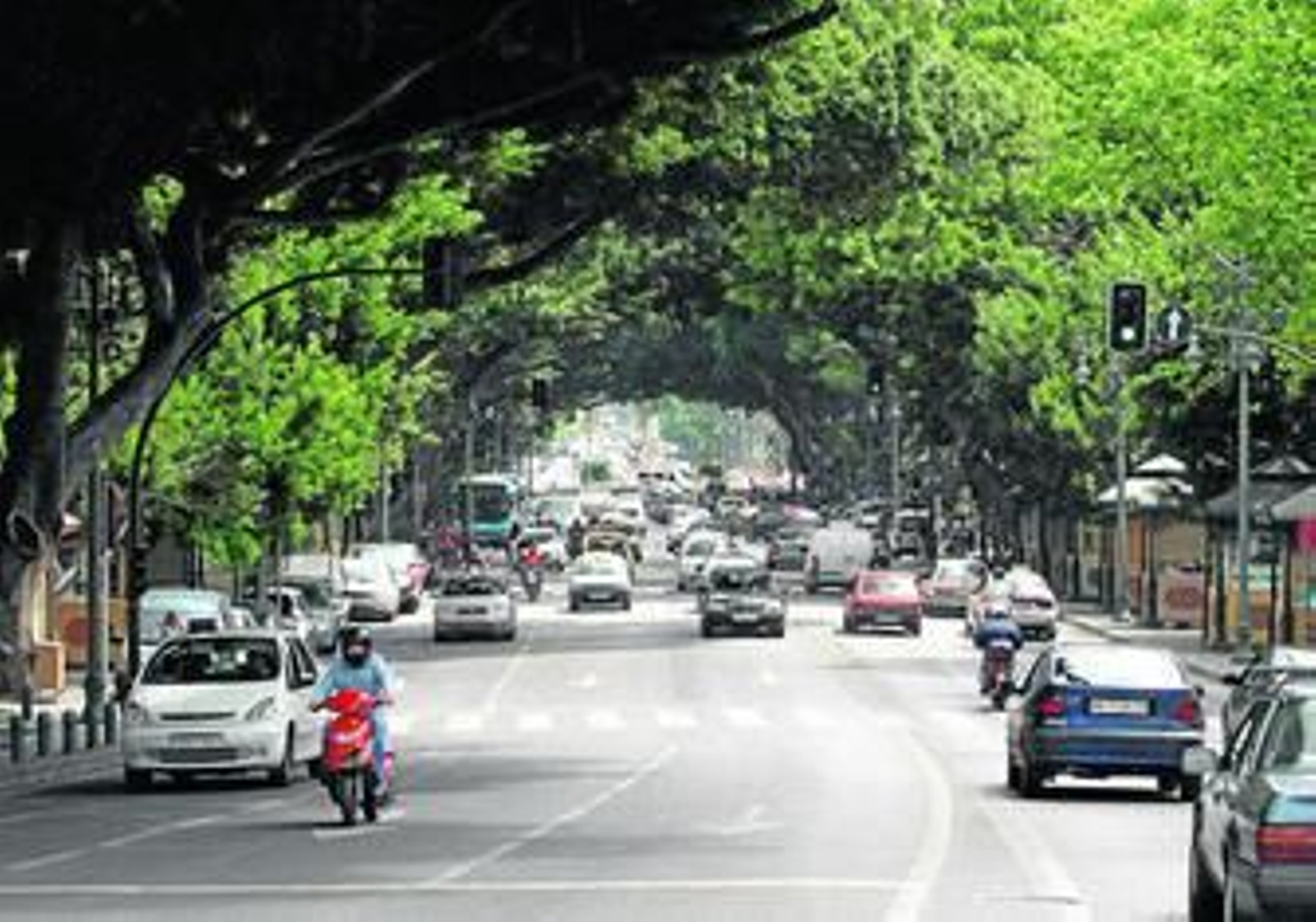 Eje central de la Alameda Principal.