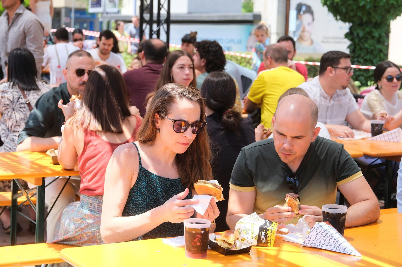 The Champions Burger vuelve a llenar El Vial de Córdoba en su primera jornada de tarde, en imágenes