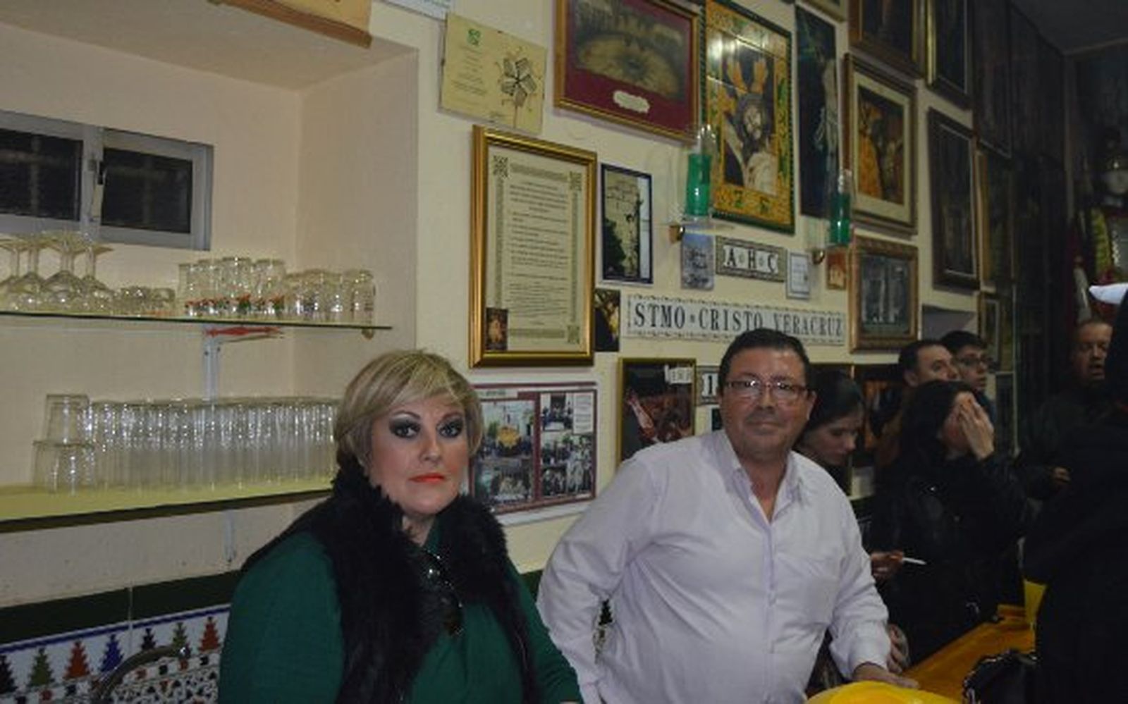 Silvia Medina con José María Porquicho, en la Asociación de Cargadores.

Foto: Ignacio Casas de Ciria