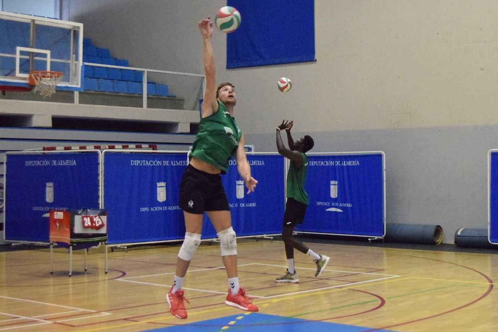 Carlos Jiménez cubre de ‘piel verde’ su plena madurez