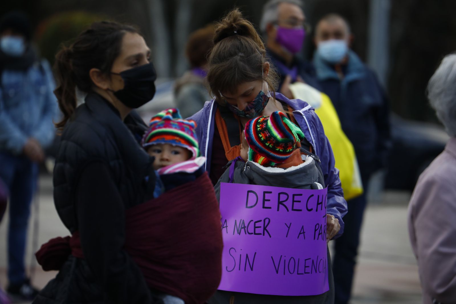 La concentración feminista por el 8-M en fotografías