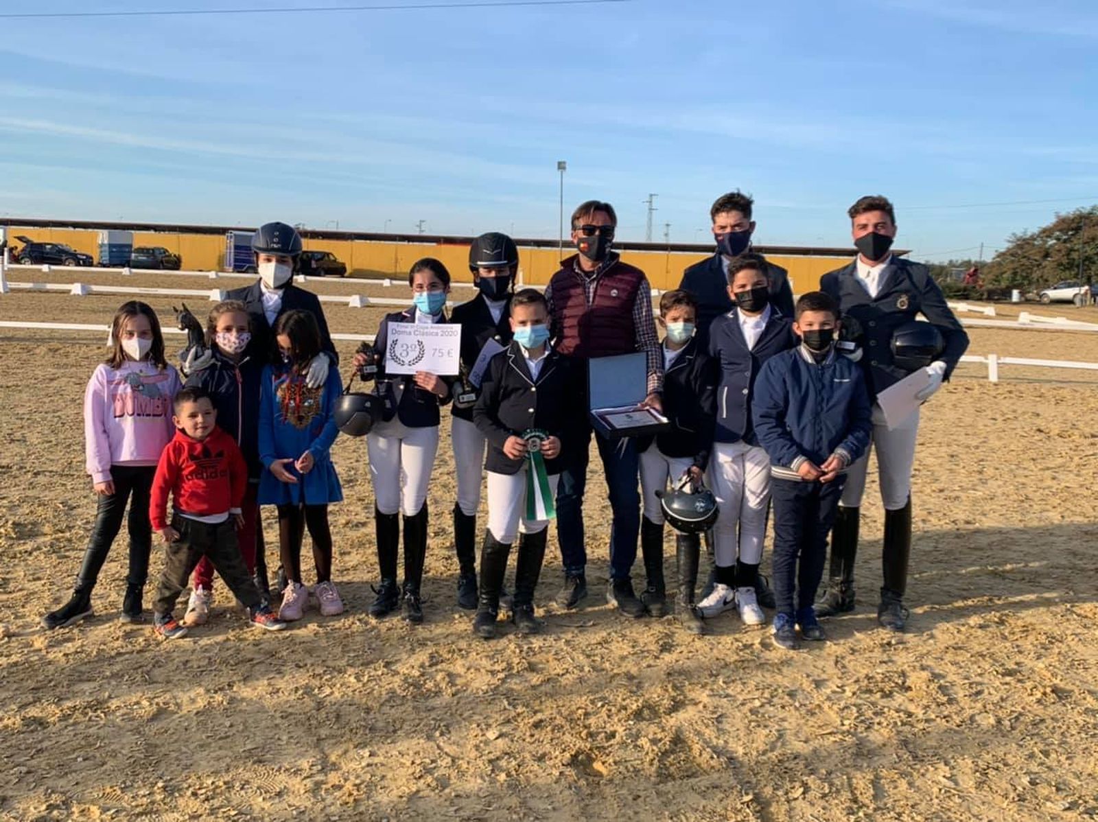 El Club Hípico Titu de Vera, apuesta a caballo ganador