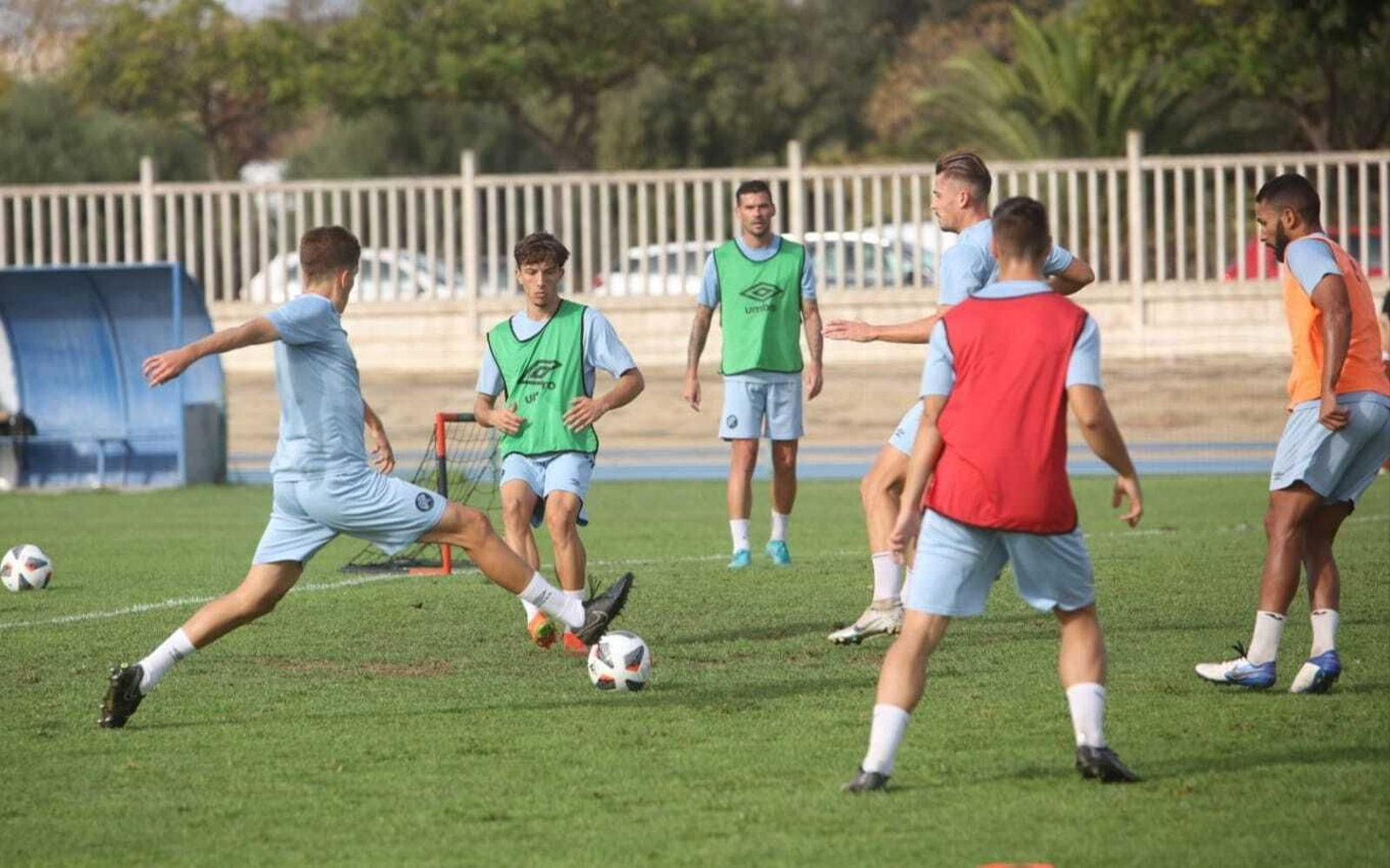 Primer entrenamiento de Francis al frente del Xerez DFC
