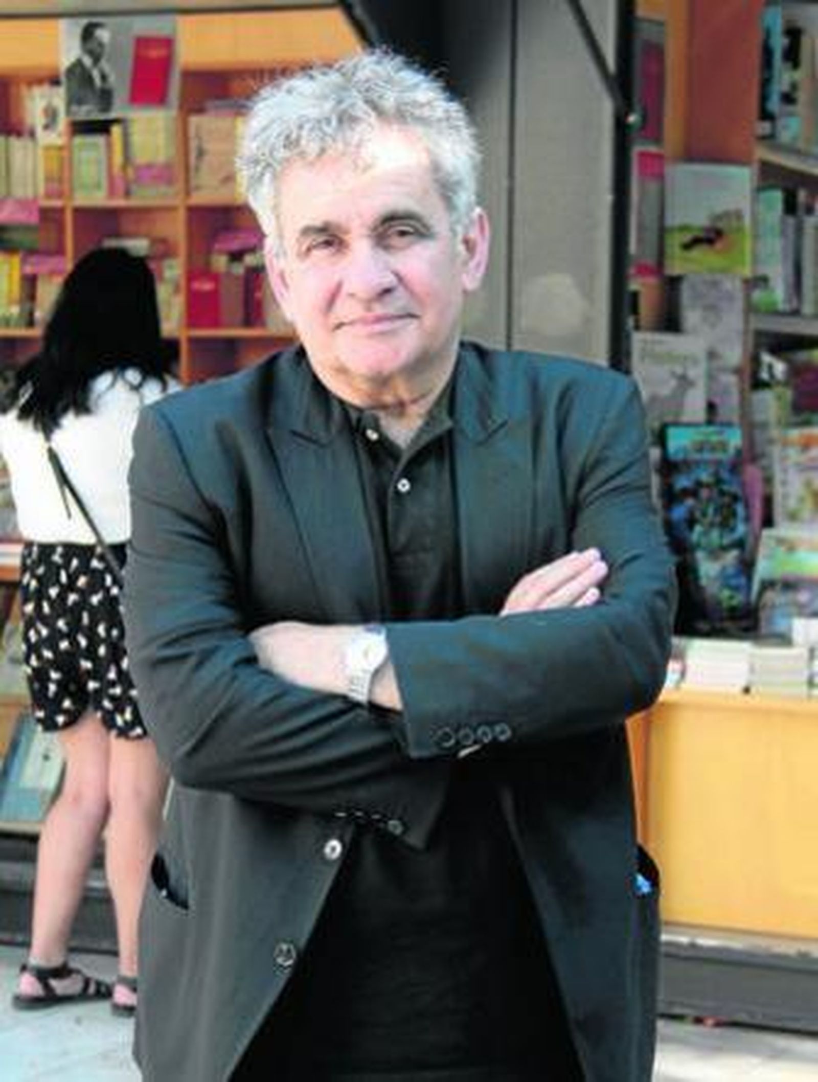 Bernardo Atxaga en la Feria del Libro de Sevilla, donde presentó esta semana su última obra.