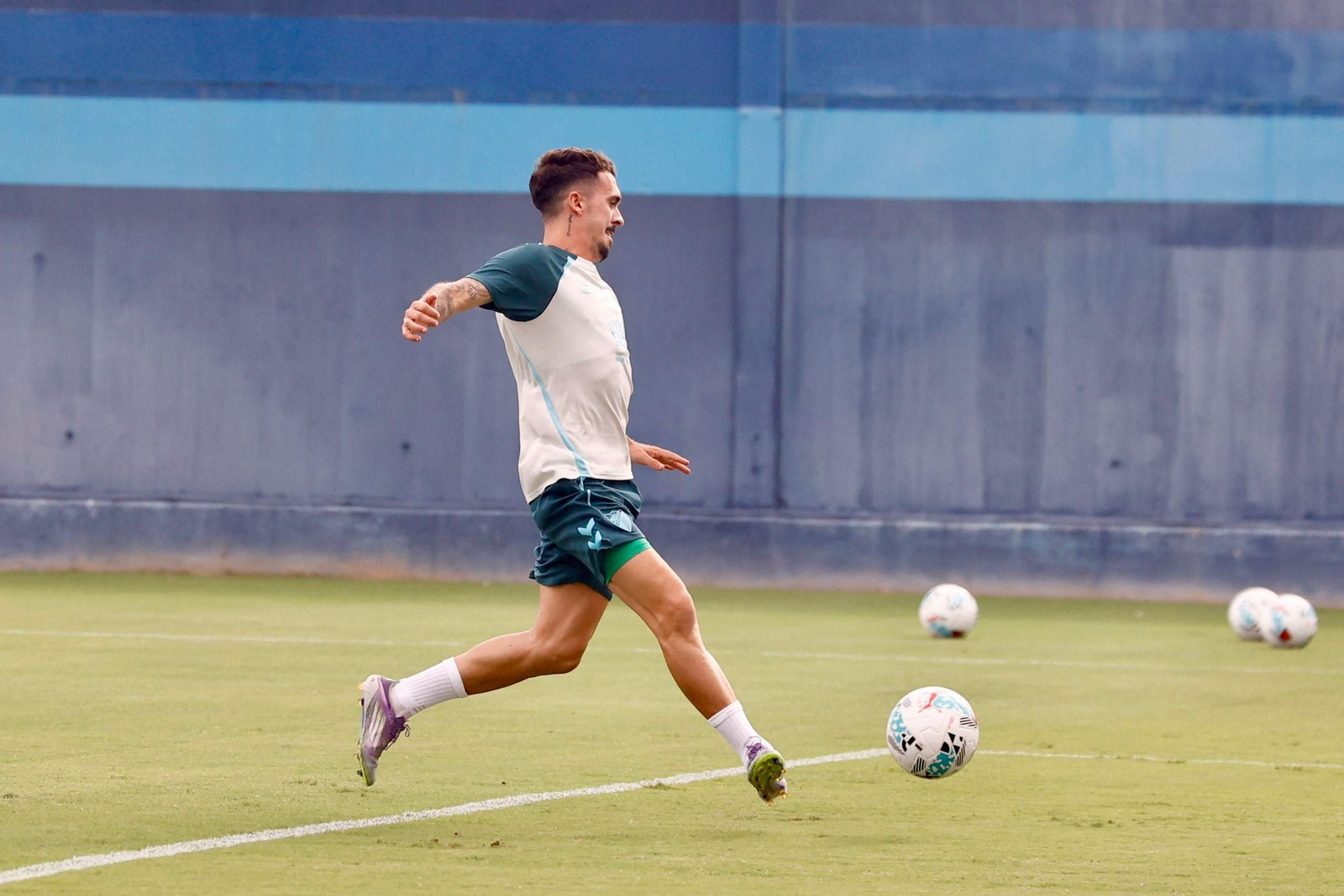 Rafita, del filial, novedad en el entrenamiento ante la baja de Carlos Puga