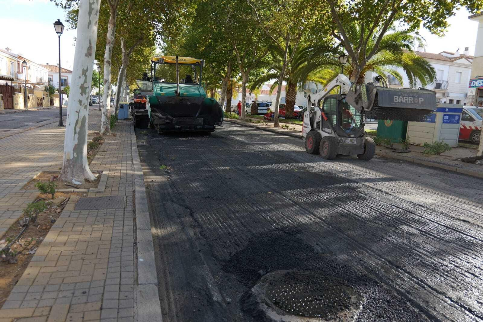 Asfaltado en las calles de Lepe.