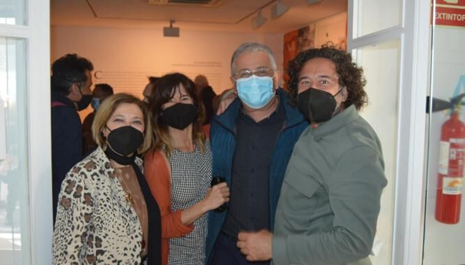 El homenajeado Eduardo Rodríguez con Marisa de las Cuevas, Adela Leonsegui y Ramón Barrera.