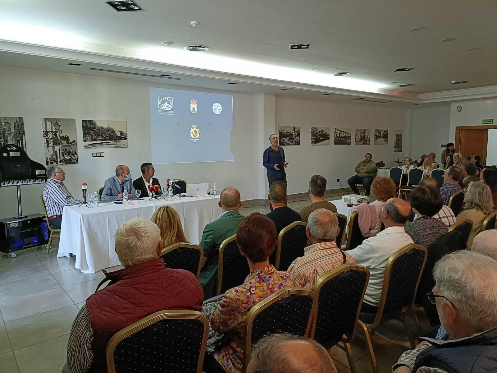 Presentada la Guía Micológica del Campo de Gibraltar Presentada la Guía Micológica del Campo de Gibraltar