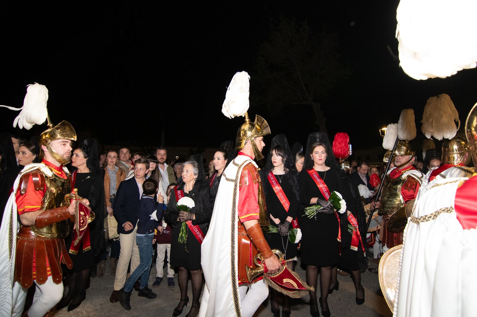 La ronda de Romanos de Montilla, en imágenes