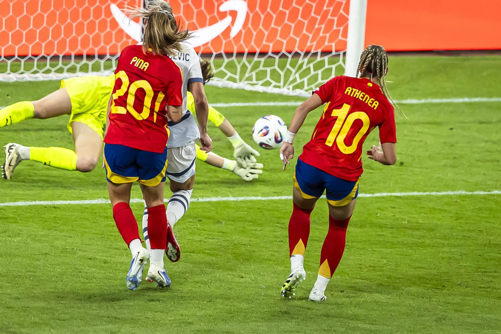 Las mejores fotos del España-Suiza en la Eurocopa femenina