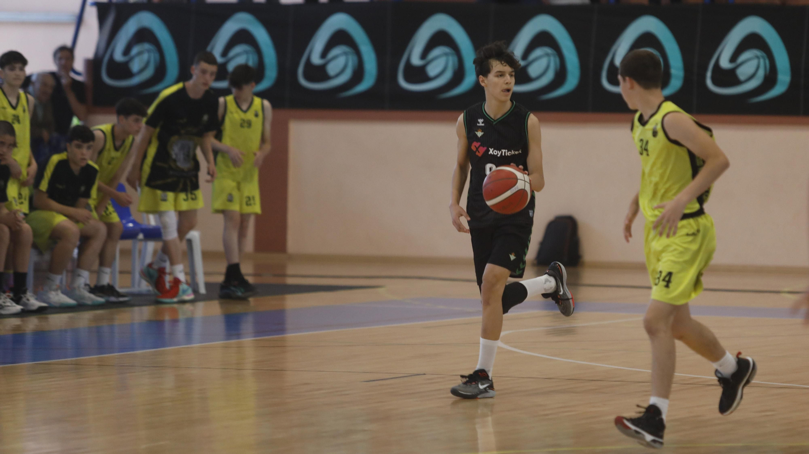 Las fotos de las semifinales del Cadeba infantil masculino de La Línea
