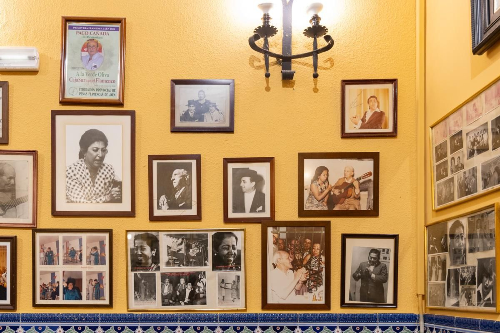La Peña Flamenca de Jaén lleva 52 años abierta al público en la calle Maestra.