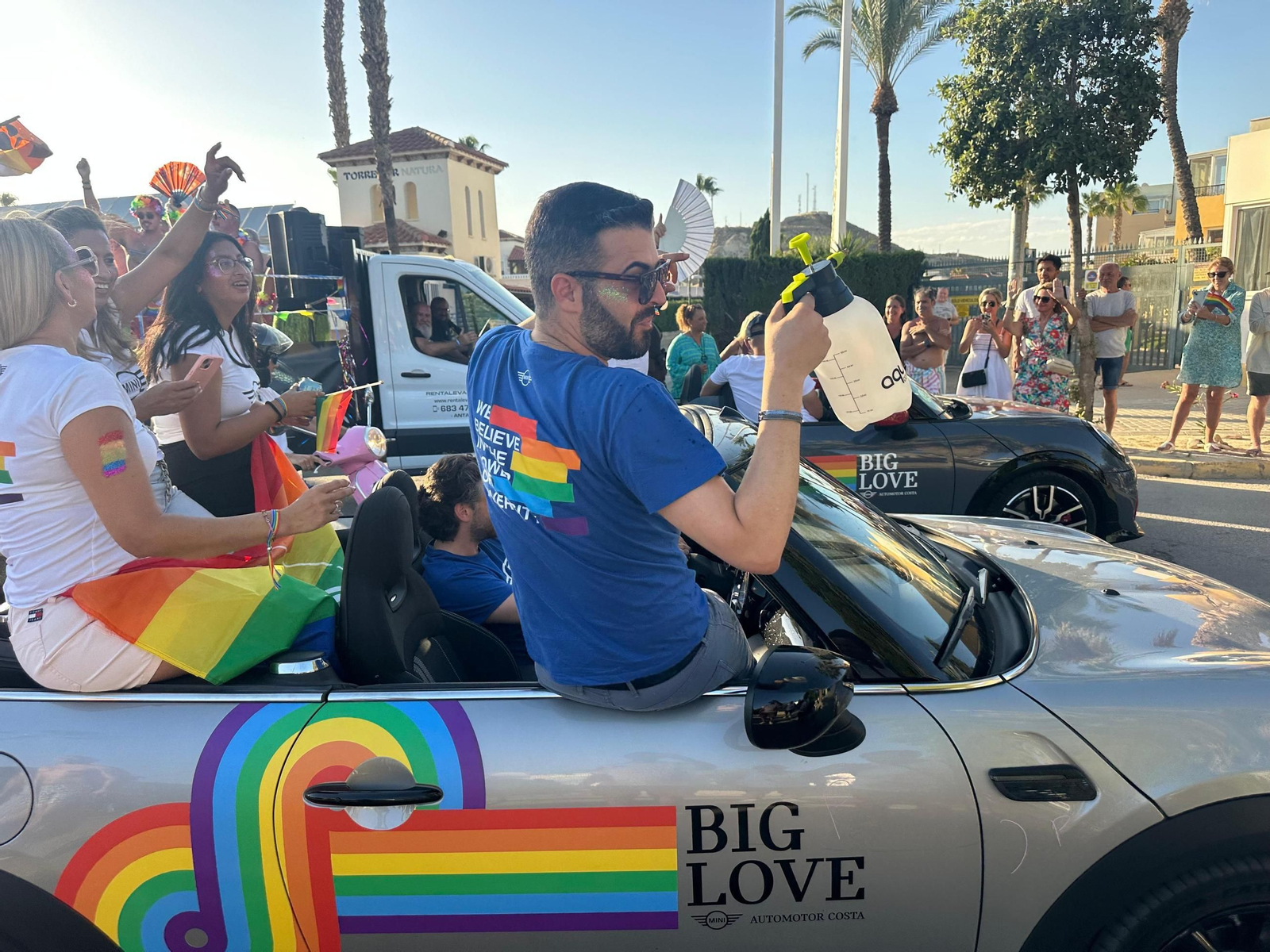 El Gran Desfile del Orgullo de Vera, en imágenes