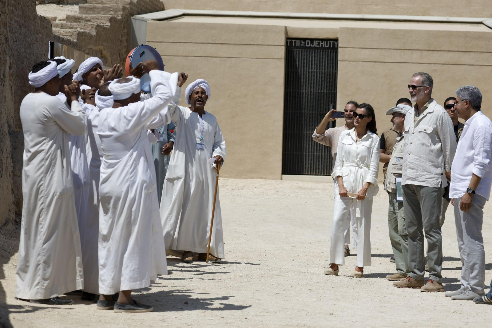 Las fotos de la visita de don Felipe y doña Letizia al Valle de los Reyes de Egipto, en Luxor