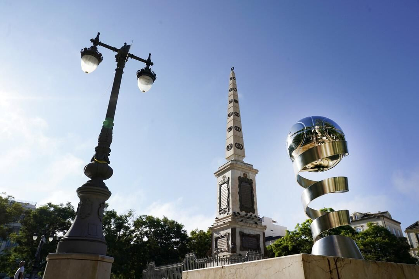 El trofeo de la Supercopa ACB se deja ver por Málaga.