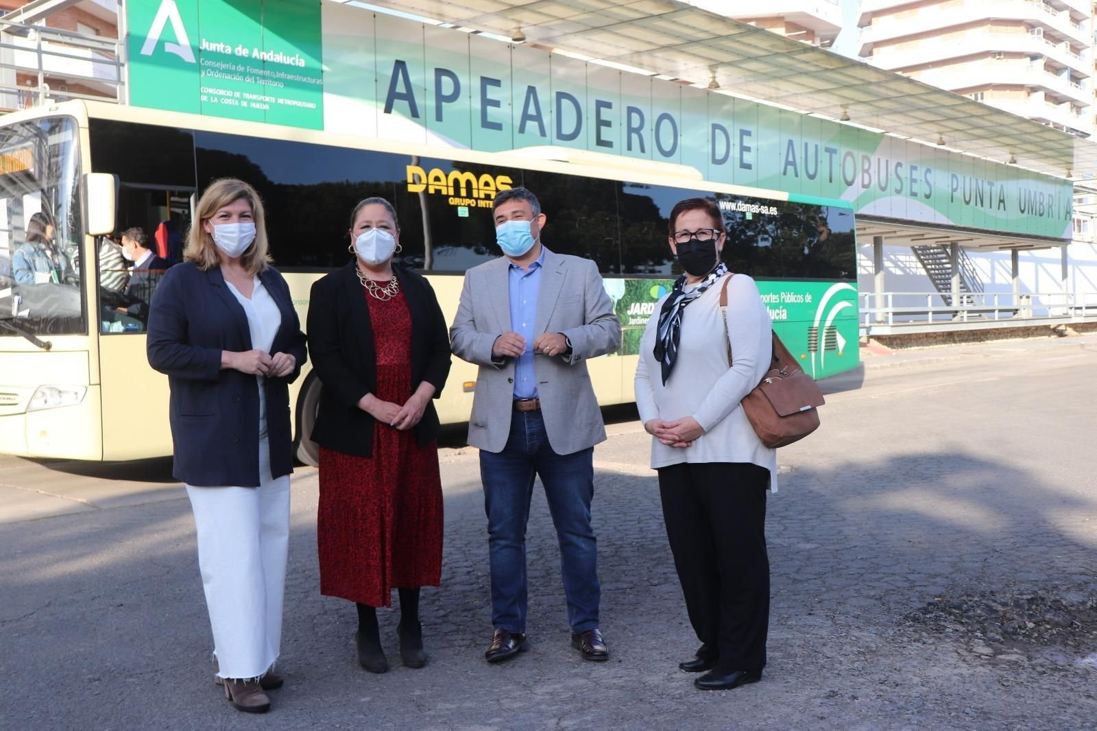 Visita del delegado de Fomento al apeadero de autobuses