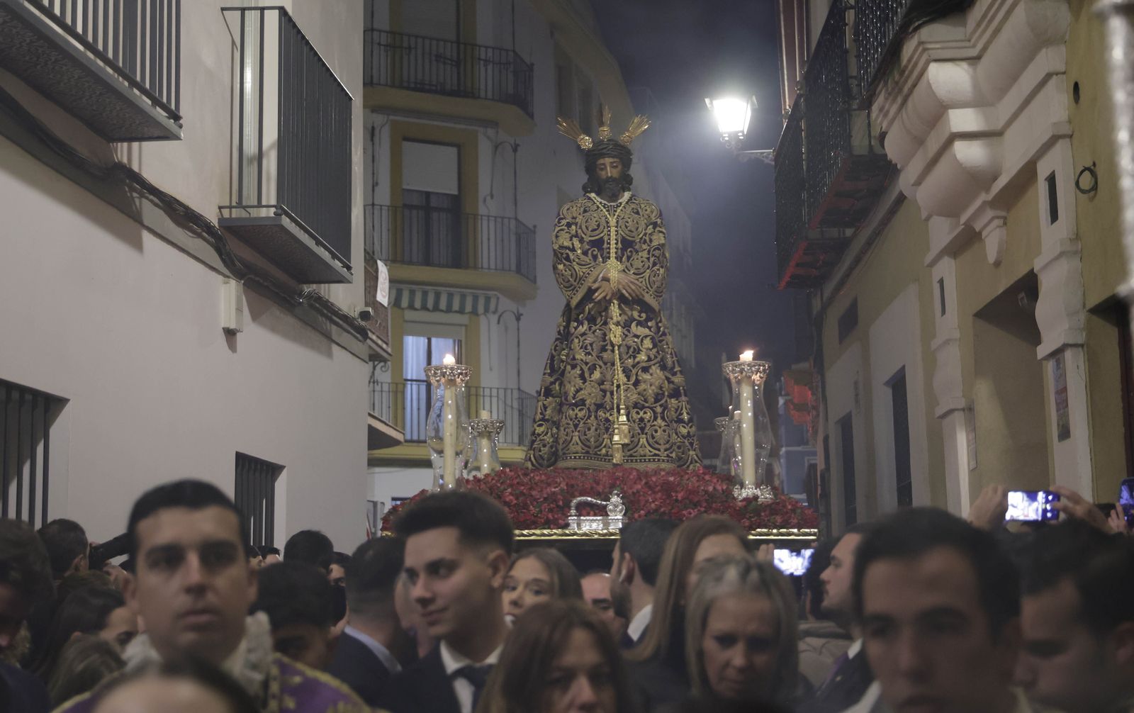 Imágenes del Vía Crucis del Señor de la Sentencia de la Macarena