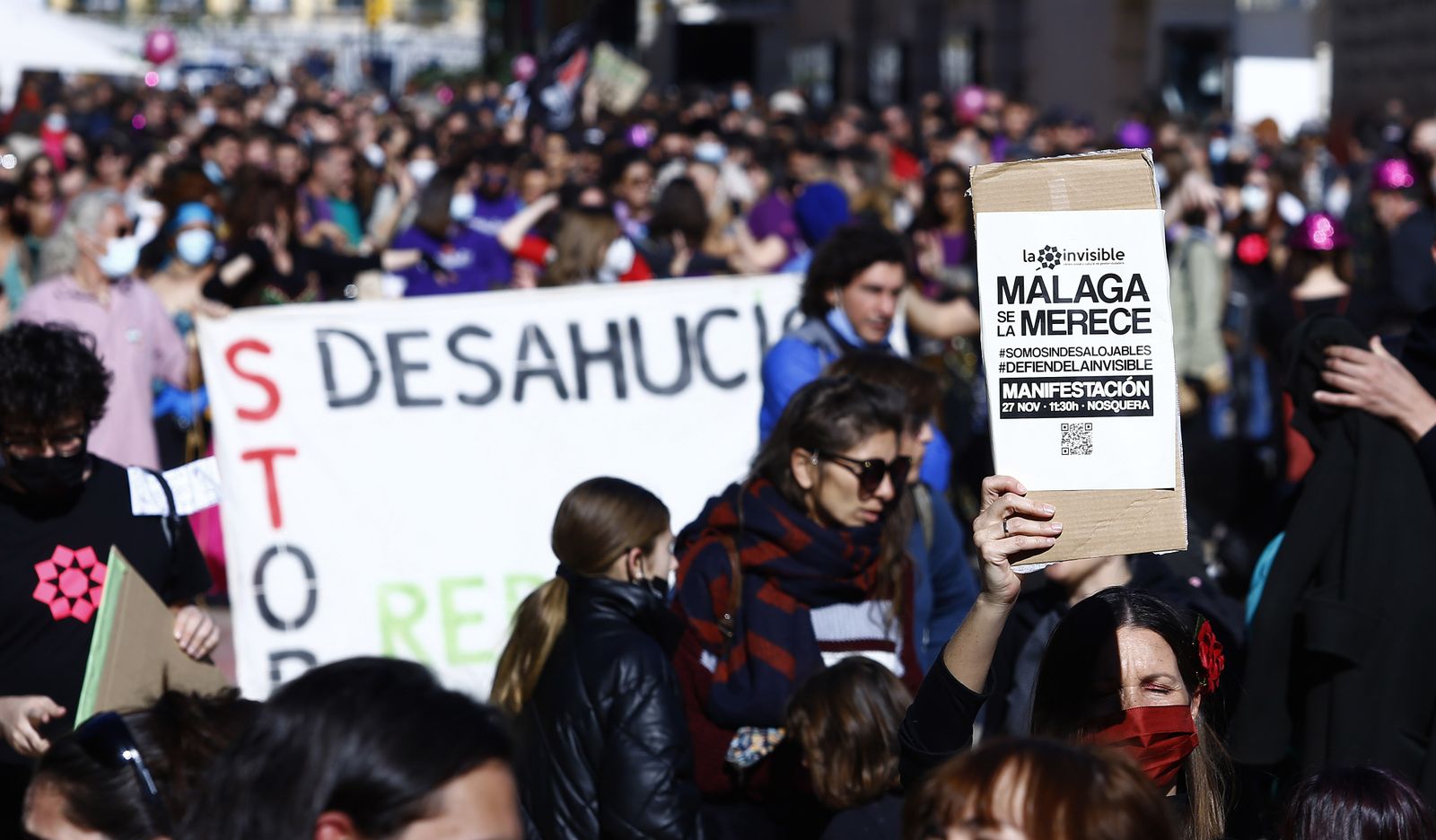 La manifestación de La Casa Invisible de Málaga, en fotos