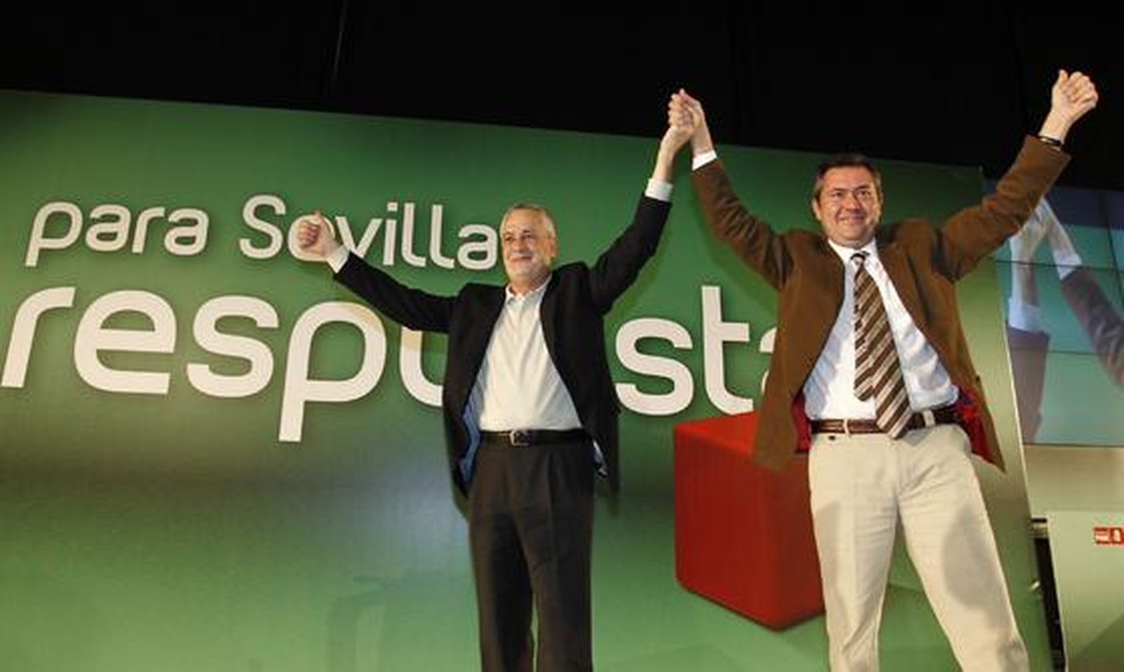 Acto de presentación del candidato socialista.

Foto: Antonio Pizarro / EFE