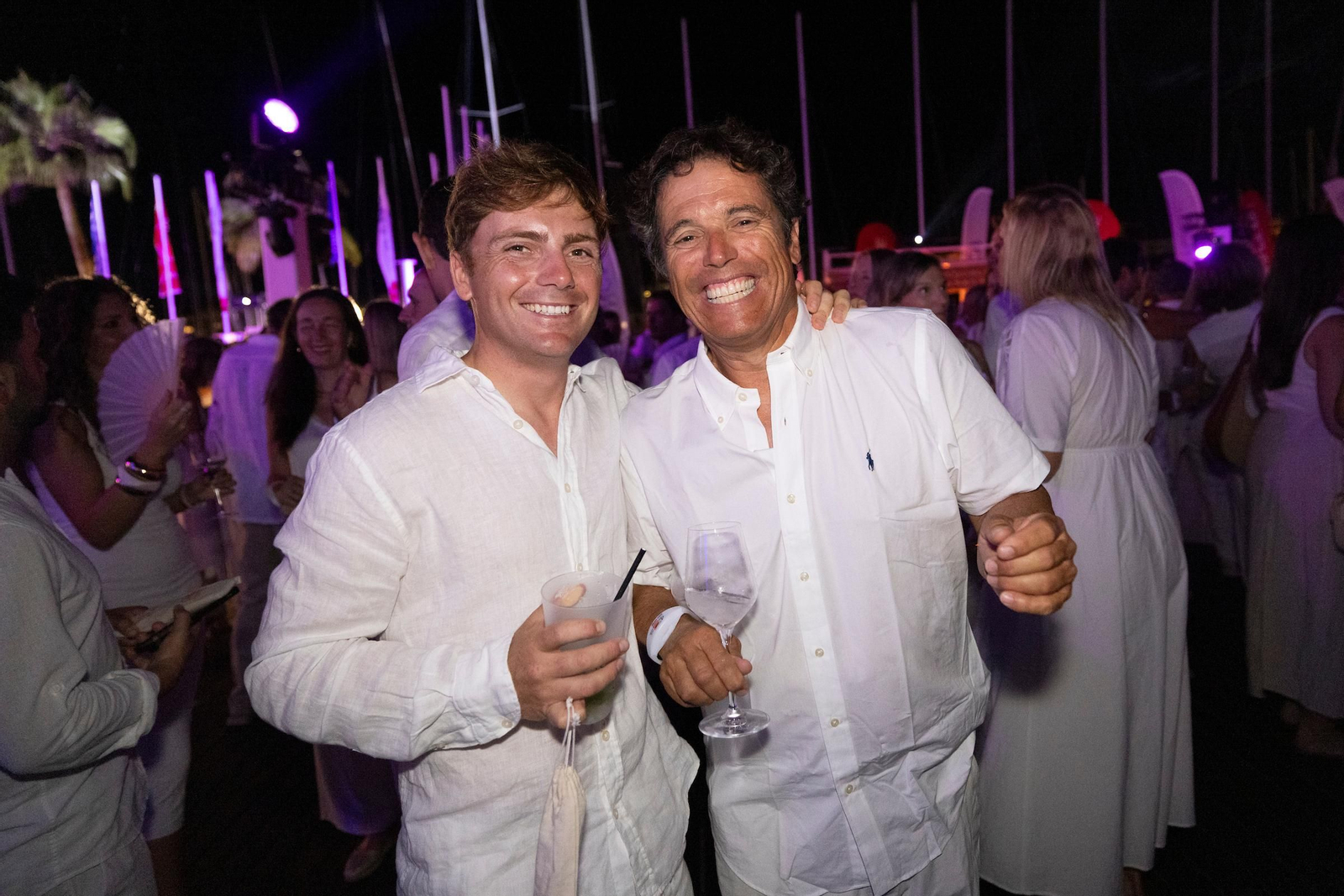 Búscate en el Cóctel de Blanco de la Copa del Rey Mapfre de vela