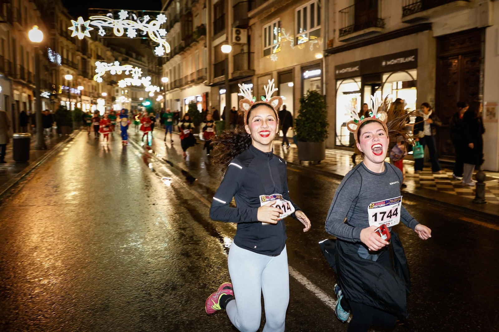 Búscate en la Carrera Nocturna de Disfraces de Granada