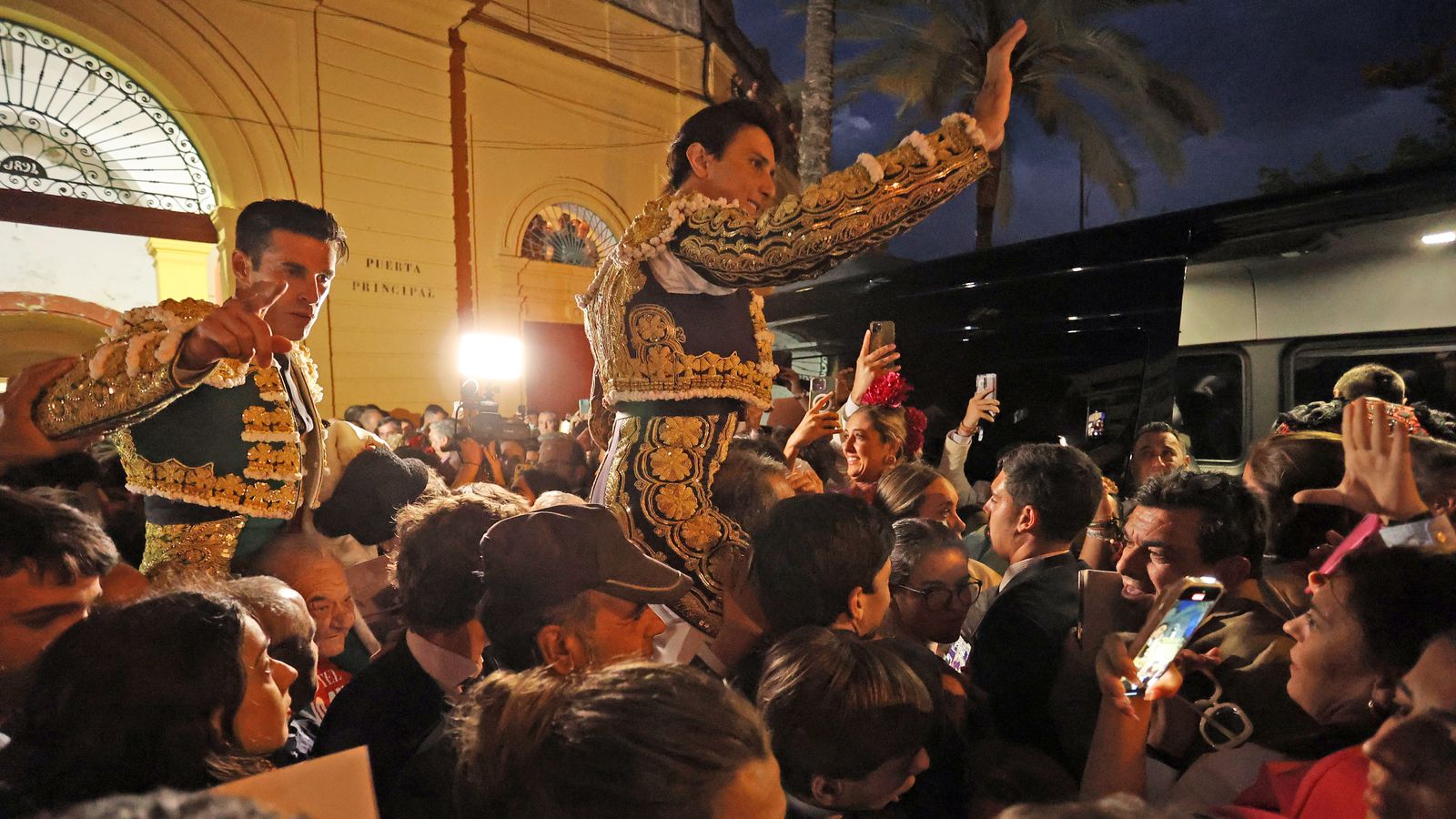 Tarde de toros con Roca Rey, Talavante y Aguado en la Feria de Jerez