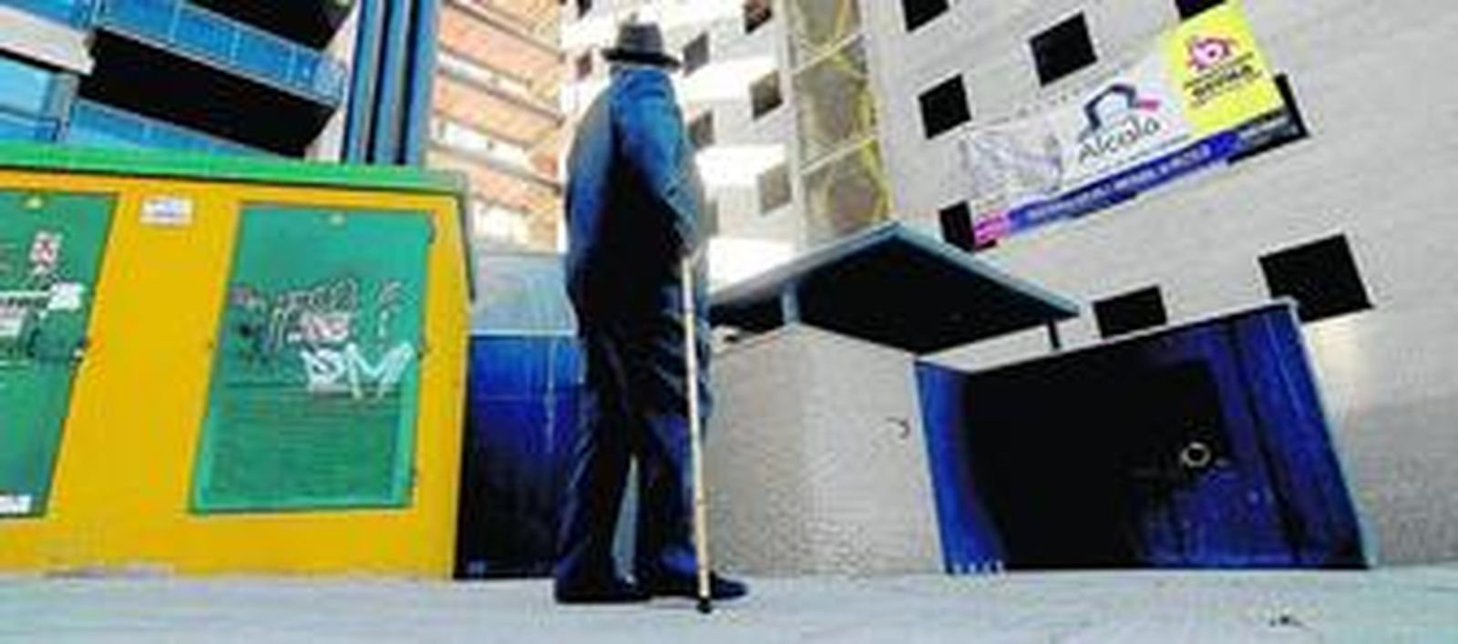 El mercado de vivienda de segunda mano tiene aún más dificultades que el de obra nueva.