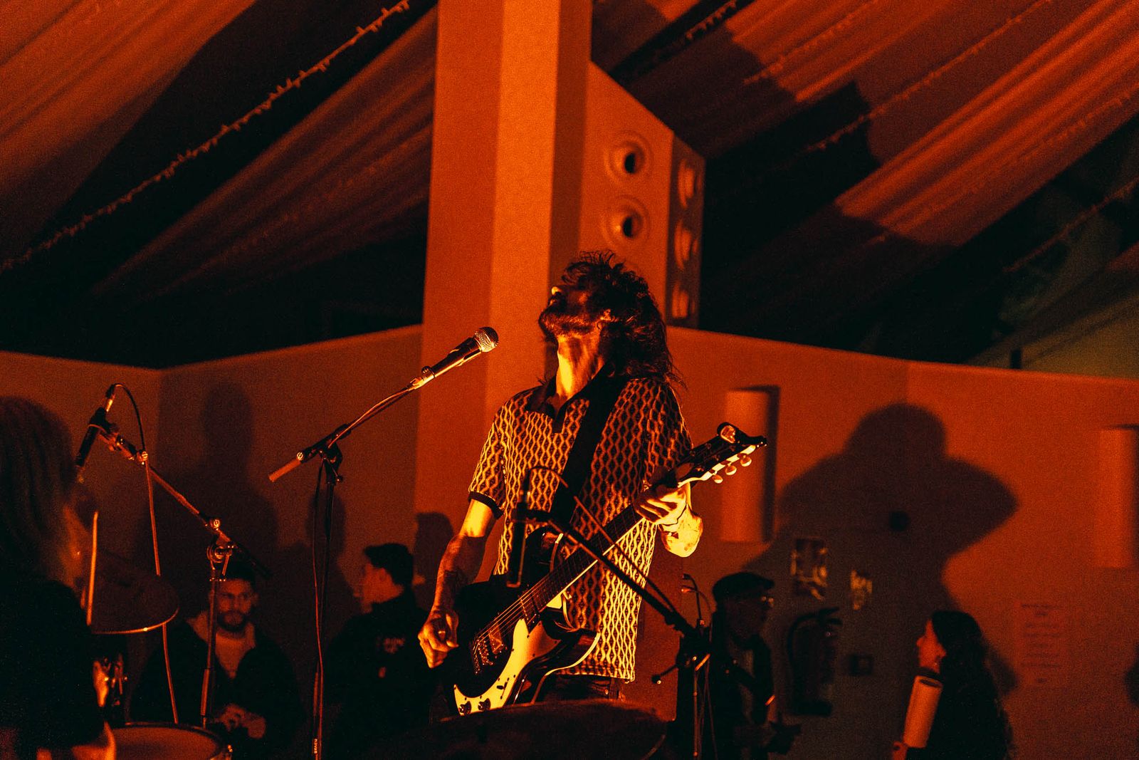 En imágenes: golpes solidarios en una impresionante White Collar Boxing