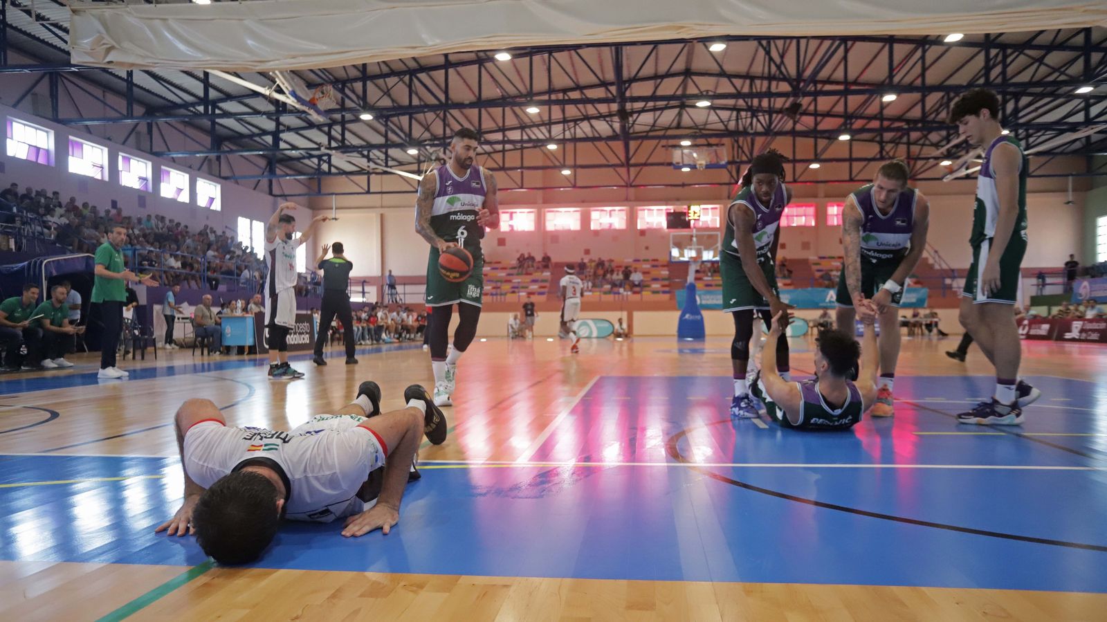 Las mejores fotos del Unicaja - CB Granada en La Línea