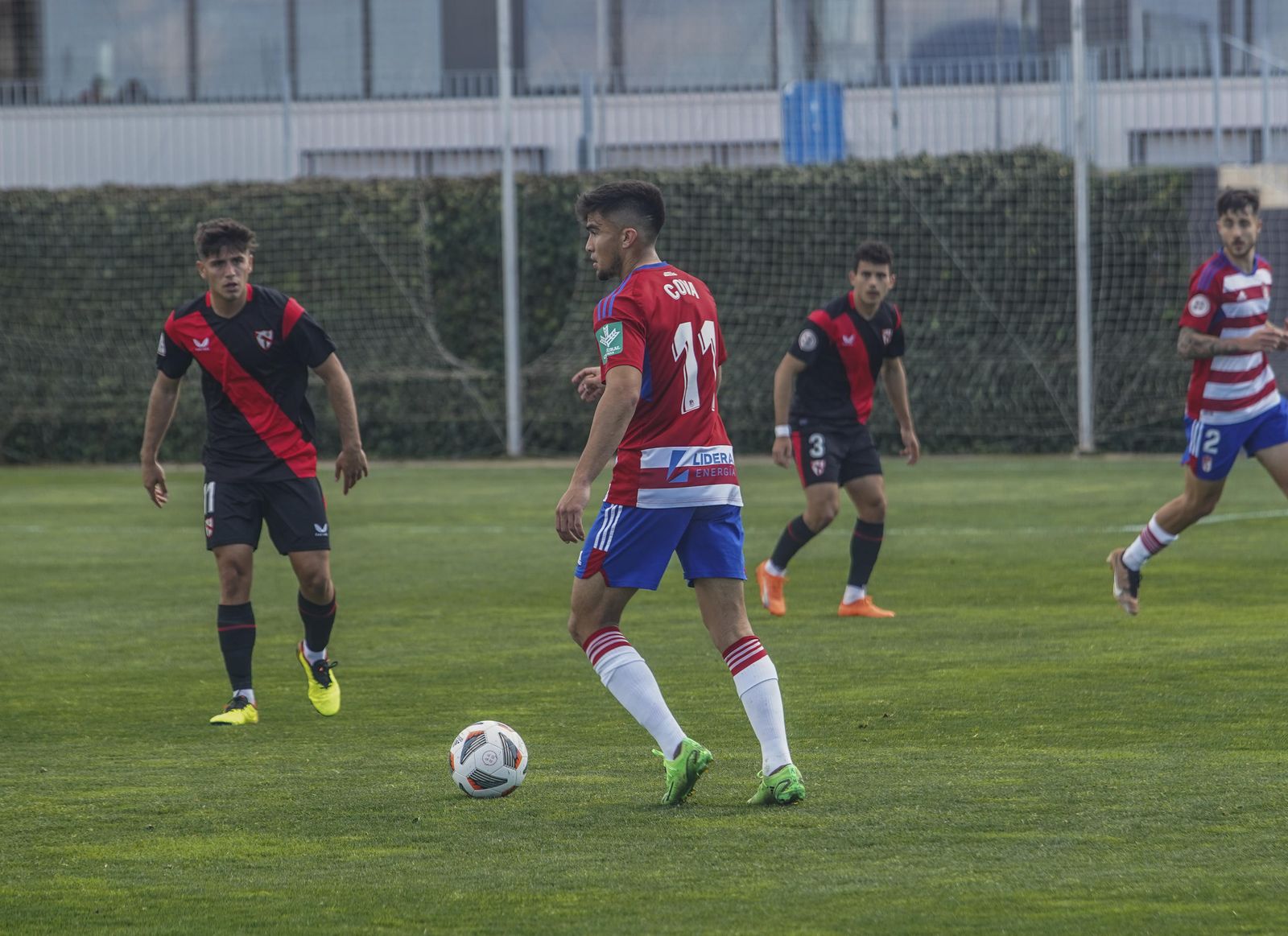 El Recreativo Granada-Sevilla Atlético, en imágenes
