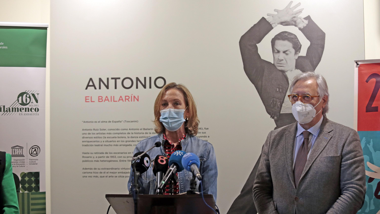 Inaugurada la exposición de Antonio El Bailarín