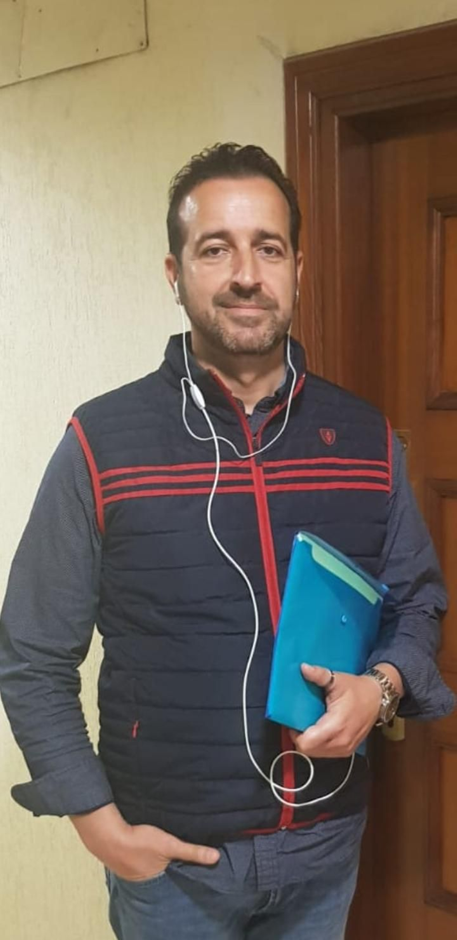 Carlos Aguilar celebra que se haya admitido a trámite la demanda. Carlos Aguilar celebra que se haya admitido a trámite la demanda.