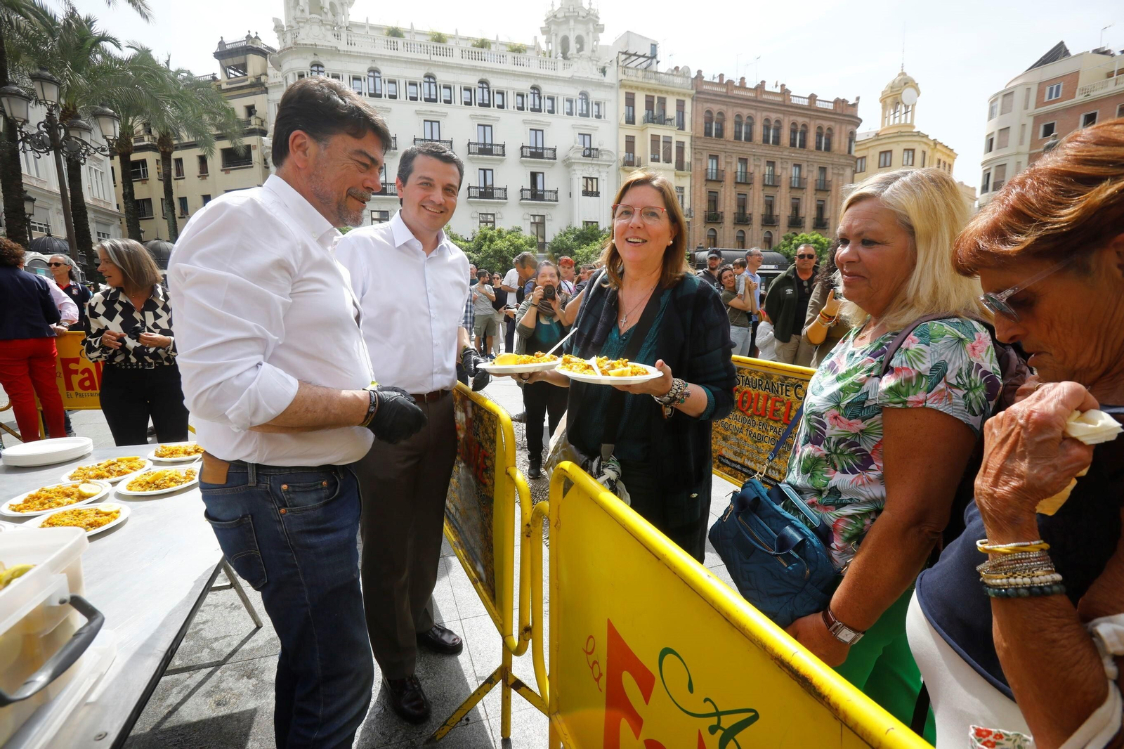 La Fiesta de las Fogueres de Sant Joan de Alicante en Córdoba, en imágenes