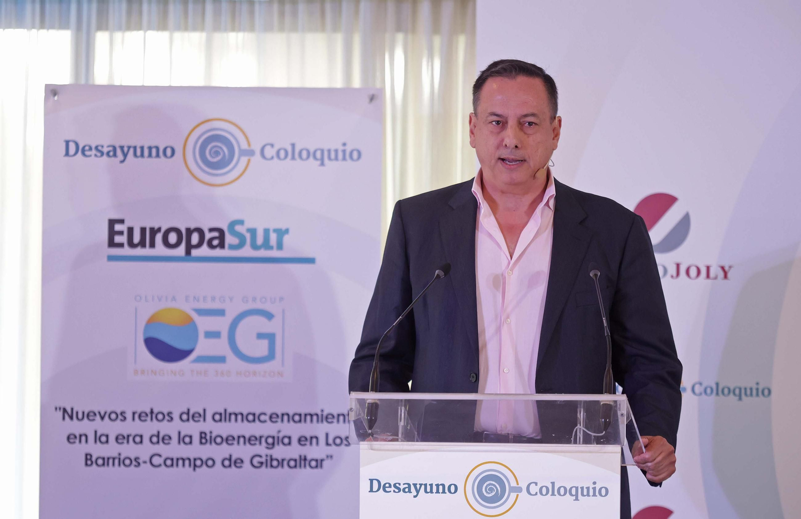 Fotos del Desayuno coloquio Nuevos retos del almacenamiento en la era de la bioenergía en Los Barrios y el Campo de Gibraltar de Europa Sur y Olivia Energy Group