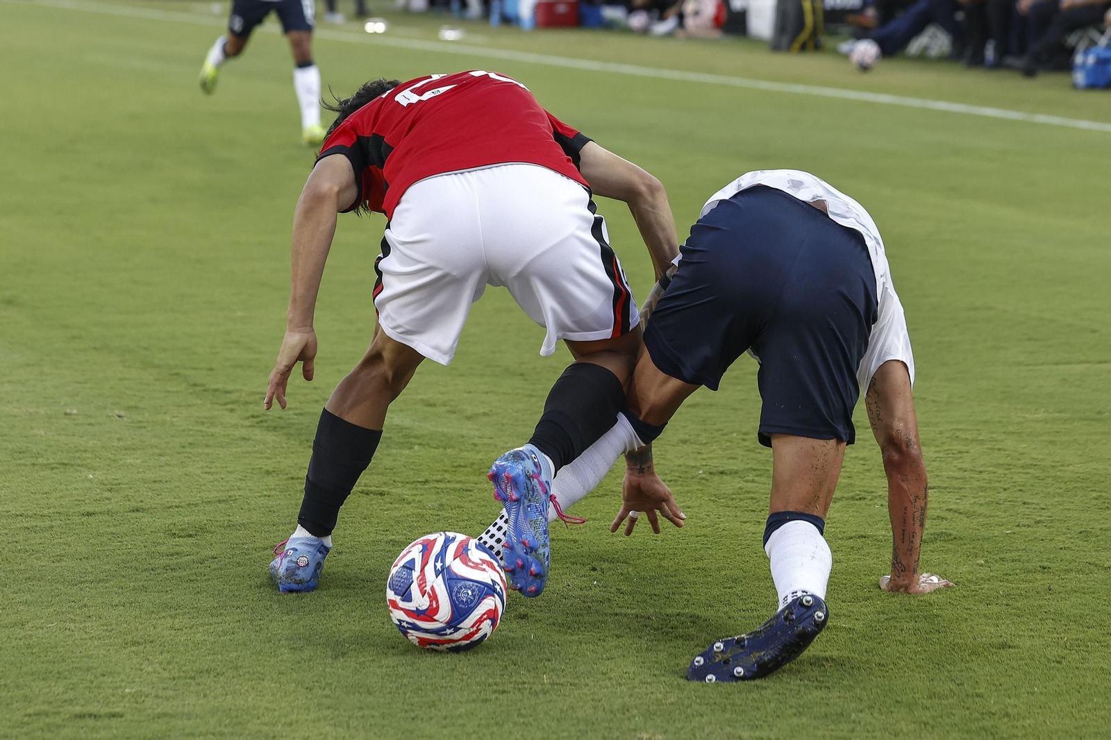 Urawa Red Diamonds-Monterrey (22).jpg