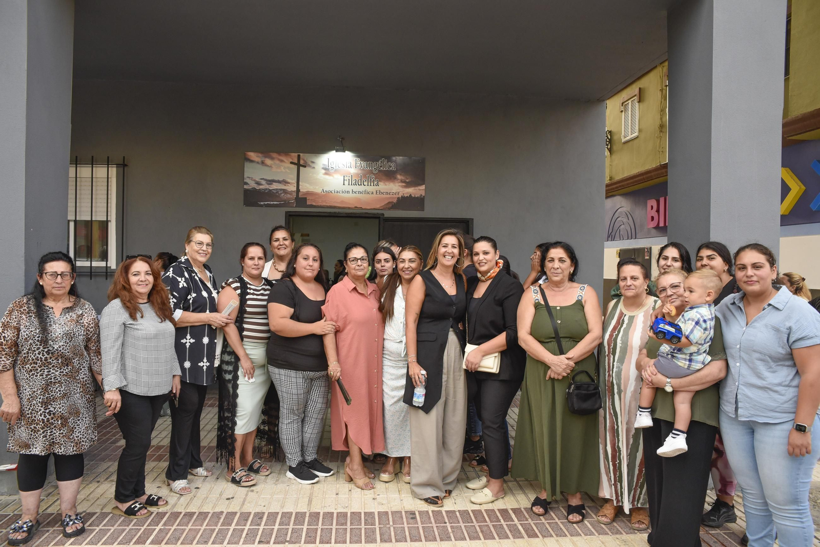 Las fotos de la misa cantada de la iglesia evangélica Ebenezer de La Línea