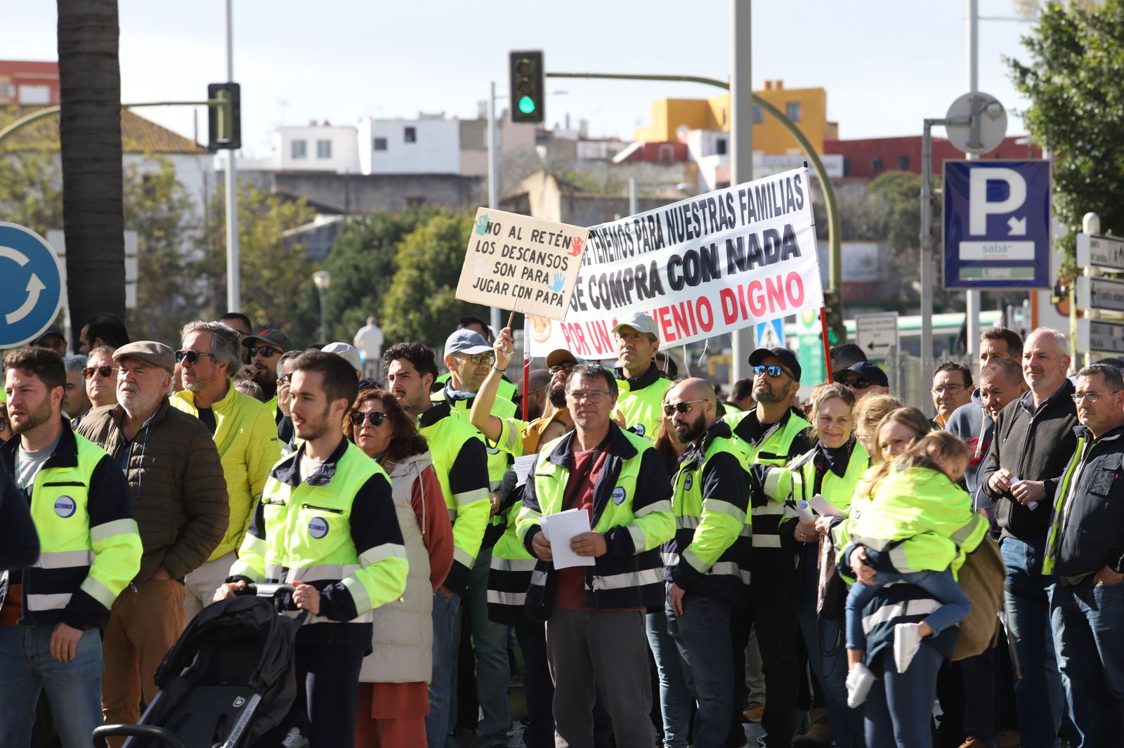 Las fotos de la manifestación de los trabajadores en huelga de Acerinox en Algeciras