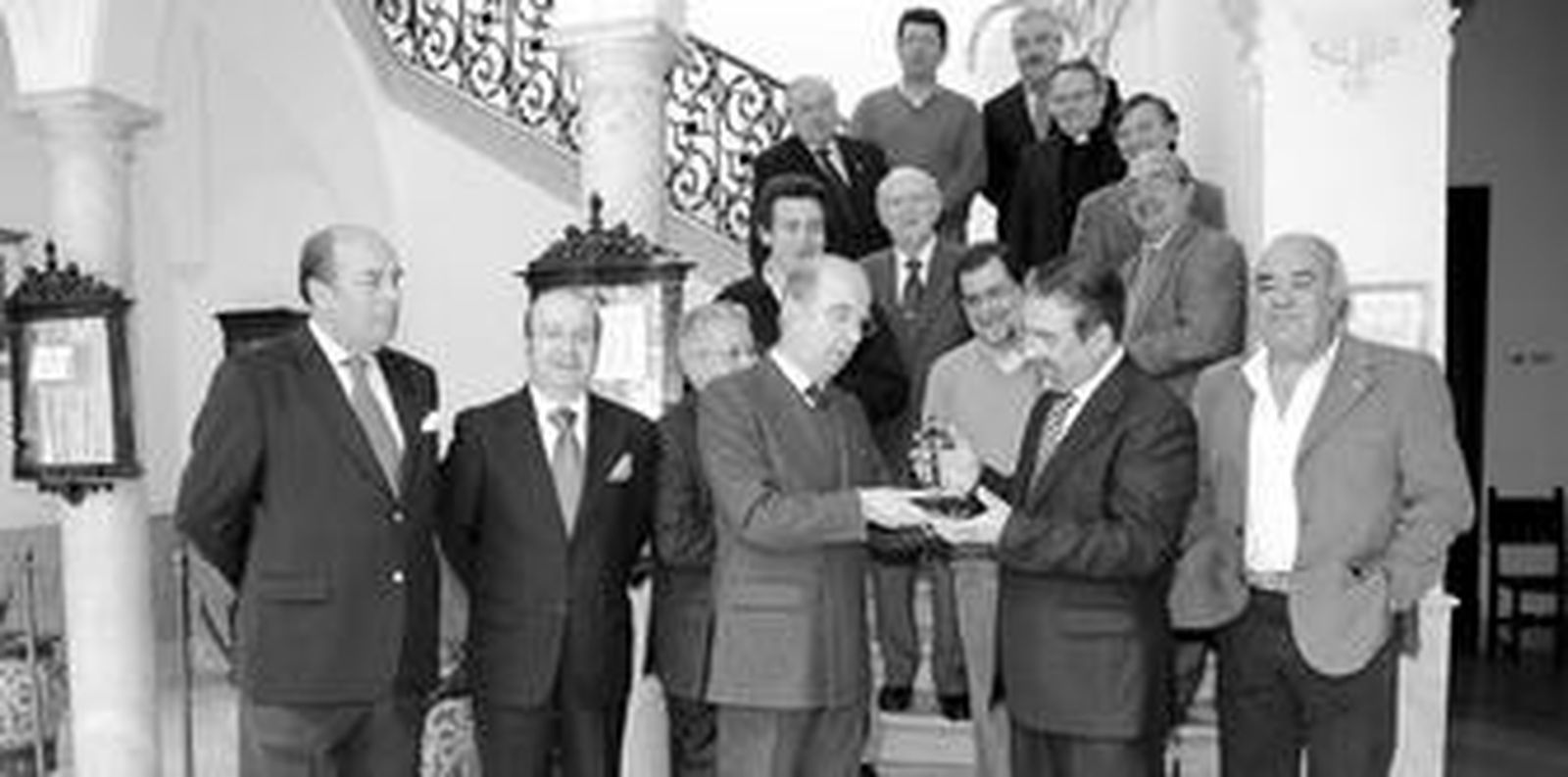 Los pregoneros arropan a Garrido Arcas en un almuerzo